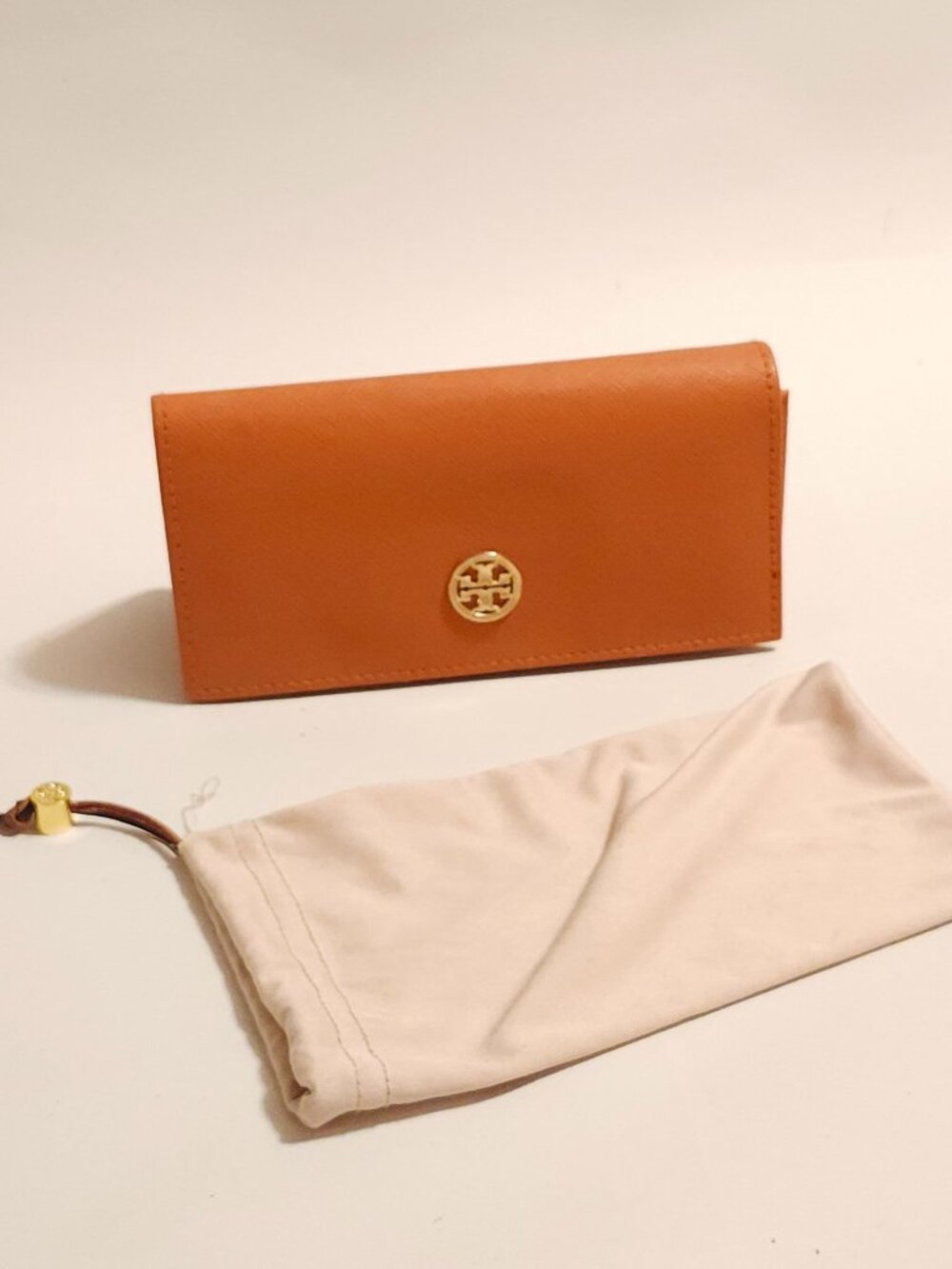 ATTRACTIVE TORY BURCH Sunglasses Case with Dust Bag EMPTY
